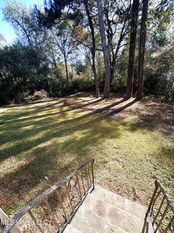 359 Cummins Street, Jackson, MS 39204
