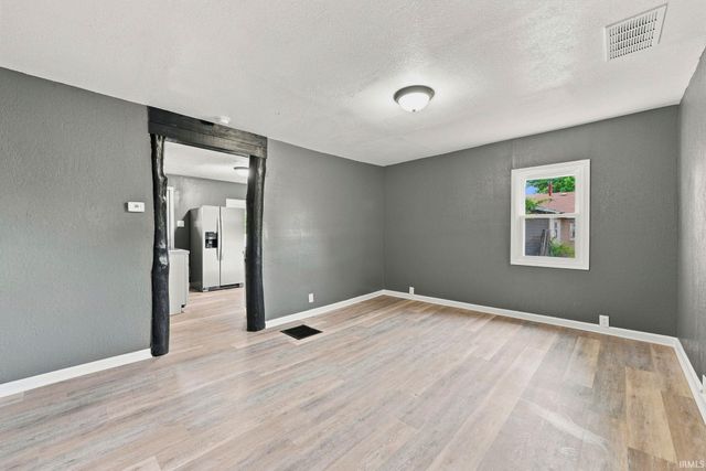 2312 Whitmore Avenue, Fort Wayne, IN 46802