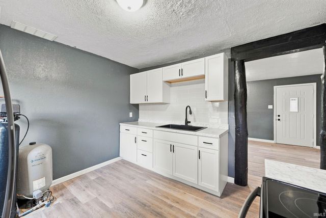 2312 Whitmore Avenue, Fort Wayne, IN 46802