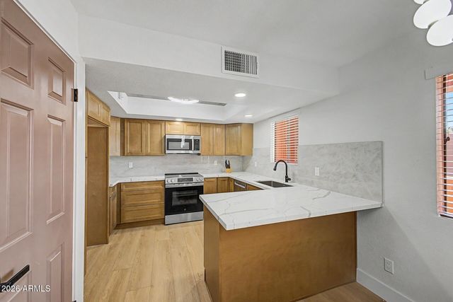 4303 E CACTUS Road 314, Phoenix, AZ 85032