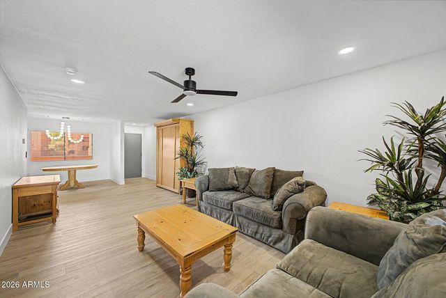 4303 E CACTUS Road 314, Phoenix, AZ 85032