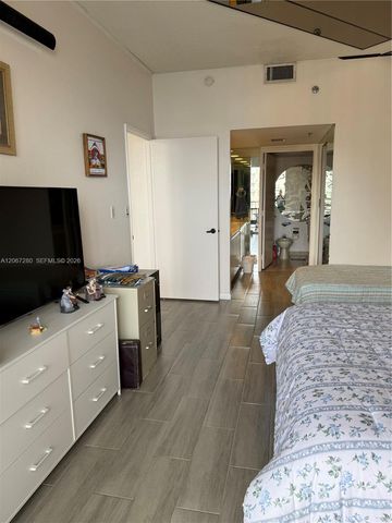 520 Brickell Key Drive A2011, Miami, FL 33131