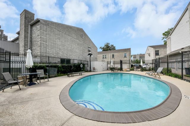 3800 Tanglewilde Street 301, Houston, TX 77063
