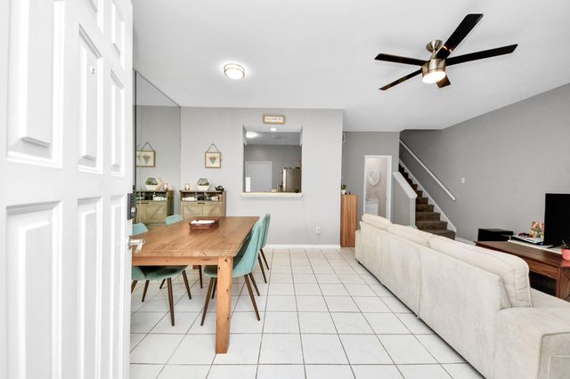 3800 Tanglewilde Street 301, Houston, TX 77063