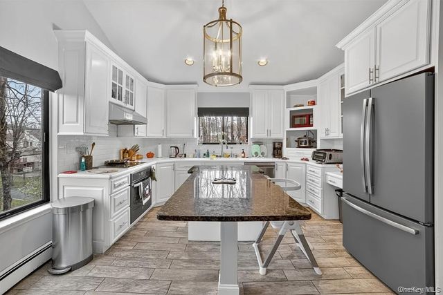 42 Maple Moor Lane, Cortlandt Manor, NY 10567