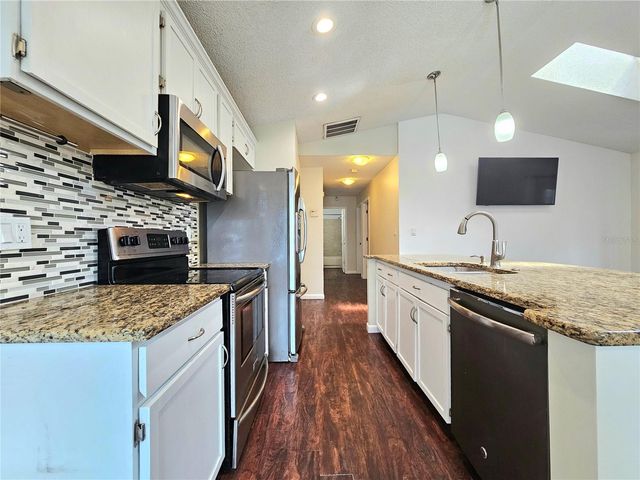 1649 12TH STREET SW, Largo, FL 33778