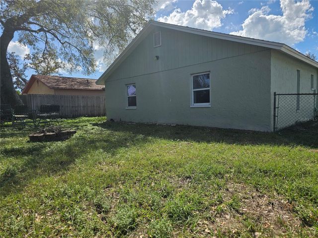 1649 12TH STREET SW, Largo, FL 33778