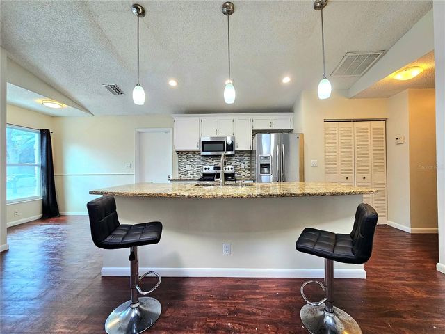 1649 12TH STREET SW, Largo, FL 33778