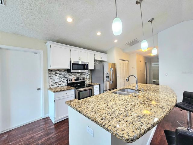 1649 12TH STREET SW, Largo, FL 33778