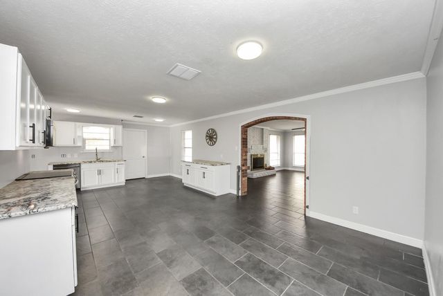 2004 Manor Street, Dayton, TX 77535