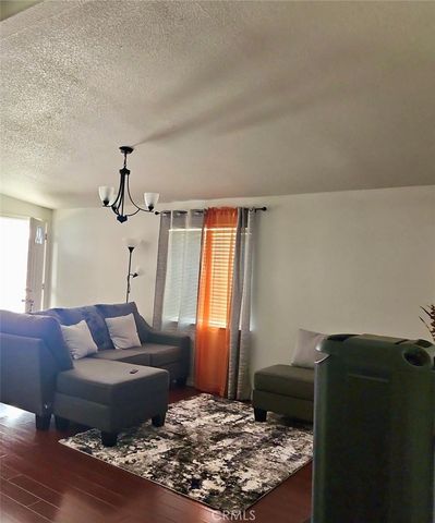 6545 Wilbur 6, Reseda, CA 91335