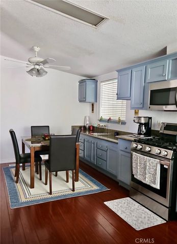 6545 Wilbur 6, Reseda, CA 91335