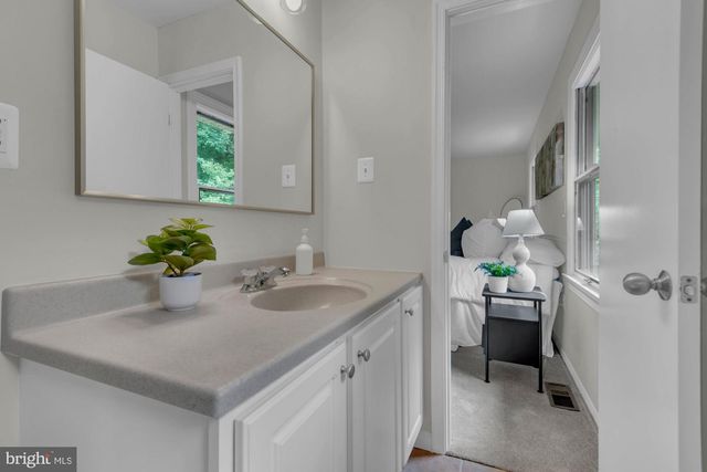 1724 DENTON CT, Crofton, MD 21114