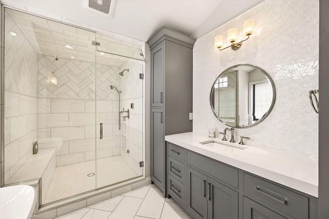 5021 Sherwood COURT, Burlington, WI 53105