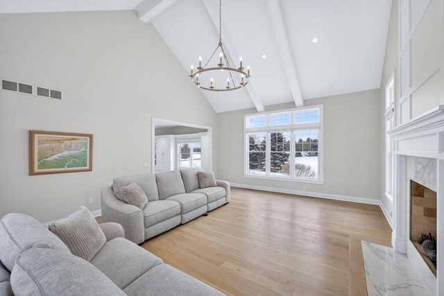 5021 Sherwood COURT, Burlington, WI 53105