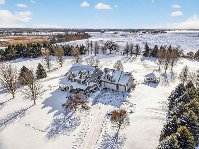 5021 Sherwood COURT, Burlington, WI 53105