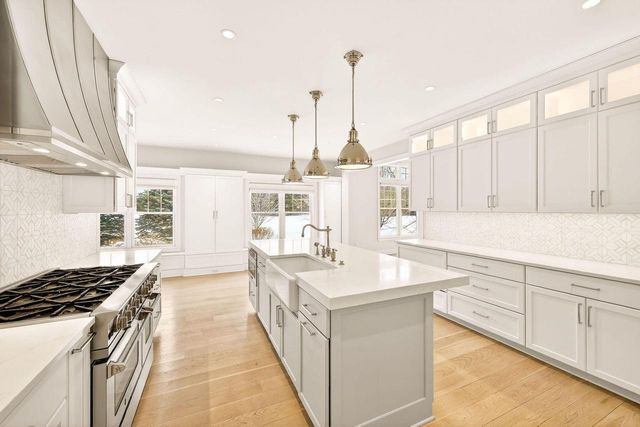 5021 Sherwood COURT, Burlington, WI 53105