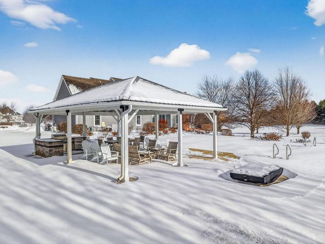 5021 Sherwood COURT, Burlington, WI 53105