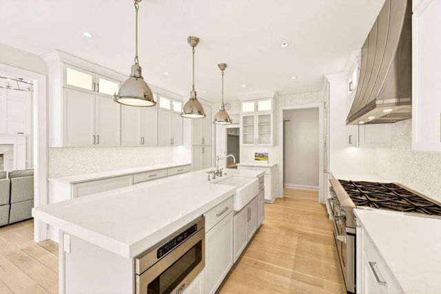 5021 Sherwood COURT, Burlington, WI 53105