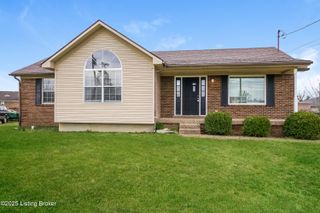 238 Seminole Ct, Shepherdsville, KY 40165