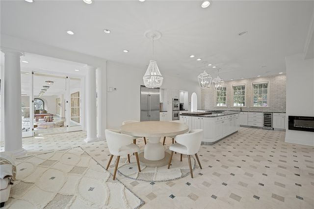 898 Persimmon Road, Sewickley Heights, PA 15143