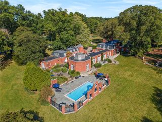 898 Persimmon Road, Sewickley Heights, PA 15143