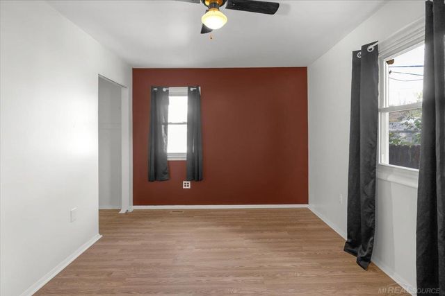 25184 Tecla Avenue, Warren, MI 48089