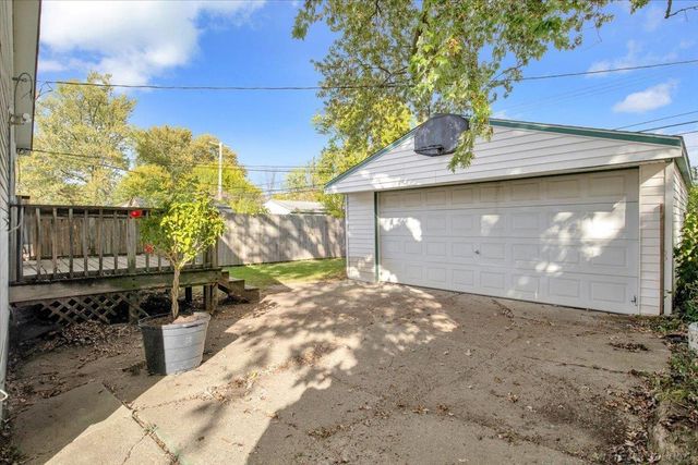 25184 Tecla Avenue, Warren, MI 48089