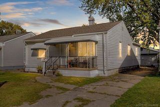 25184 Tecla Avenue, Warren, MI 48089