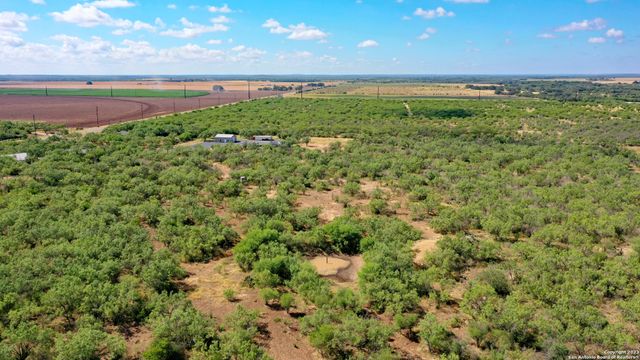 1066 RANCH RD HIGHWAY 187, Sabinal, TX 78881