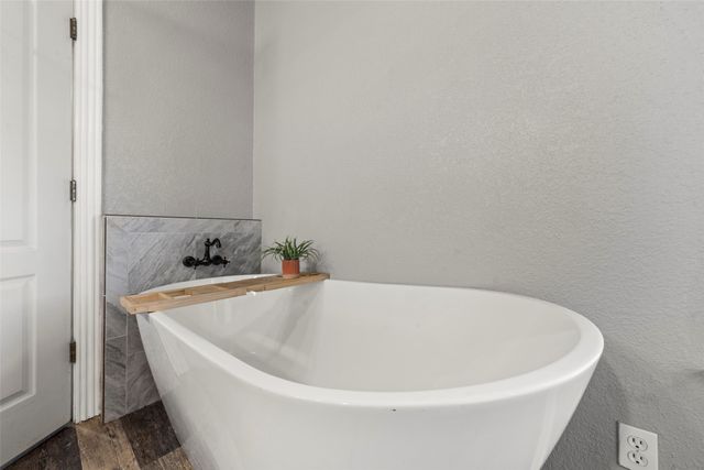 265 Wade Road, Eddy, TX 76524