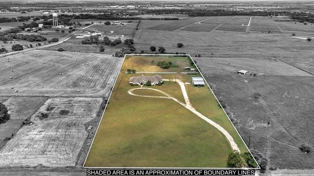 265 Wade Road, Eddy, TX 76524