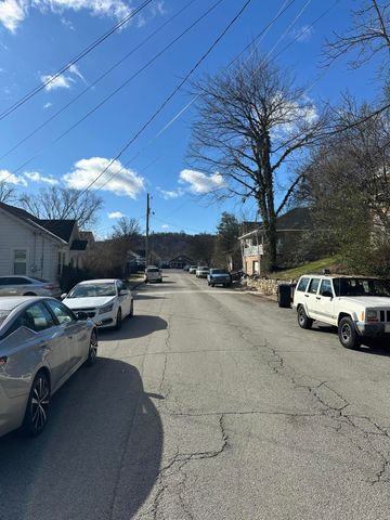 723-725 Brawner Street, Frankfort, KY 40601