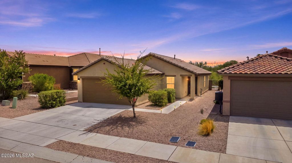 2907 W Dakota Vista Way, Tucson, AZ 85746