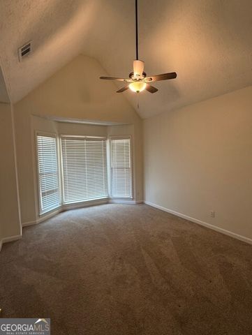 35 Chatsworth Circle, Newnan, GA 30265