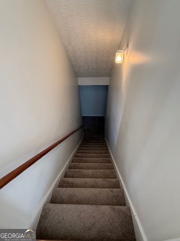 35 Chatsworth Circle, Newnan, GA 30265