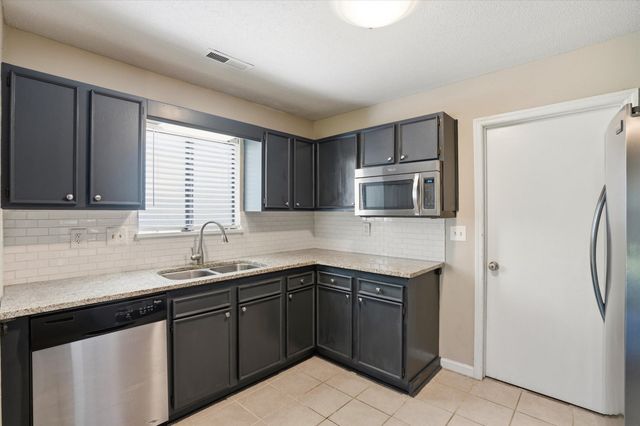 103 Tram Court, Summerville, SC 29486