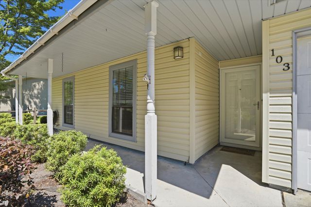 103 Tram Court, Summerville, SC 29486