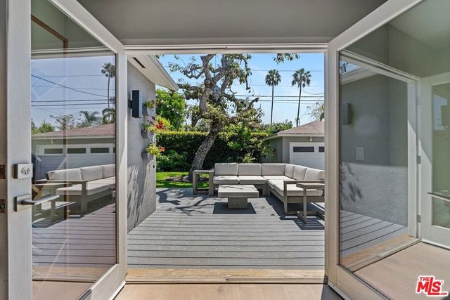 1216 Greenacre Avenue, West Hollywood, CA 90046
