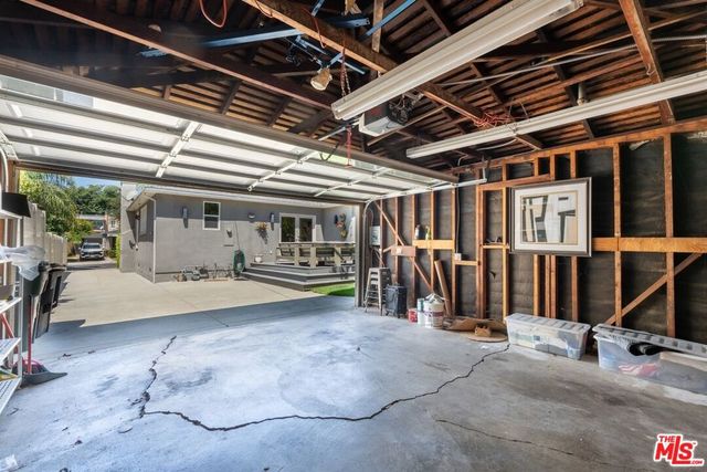 1216 Greenacre Avenue, West Hollywood, CA 90046