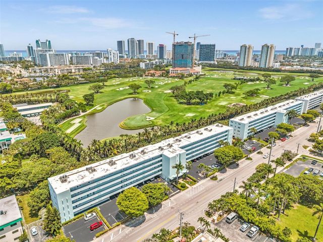 700 NE 14th Ave 307, Hallandale Beach, FL 33009