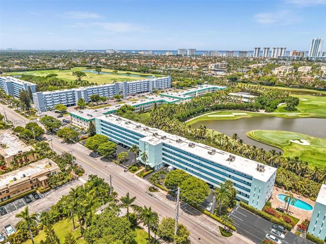 700 NE 14th Ave 307, Hallandale Beach, FL 33009