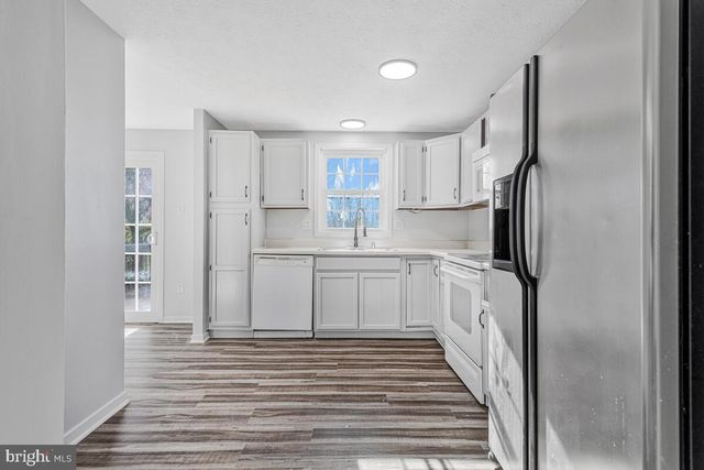 123 COVE POINT RD, Lusby, MD 20657