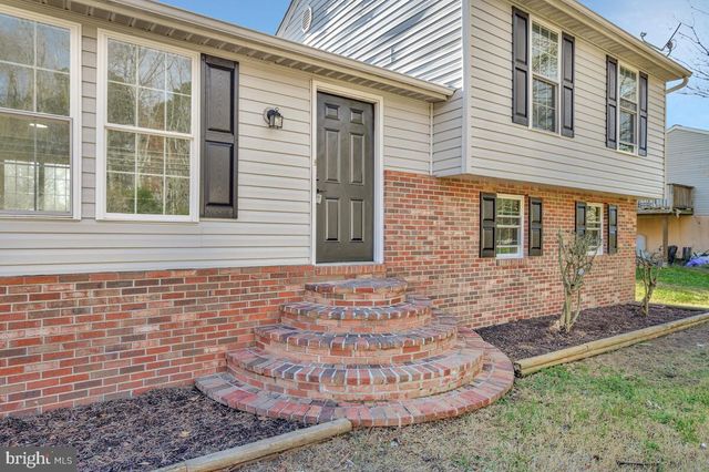 123 COVE POINT RD, Lusby, MD 20657