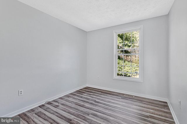 123 COVE POINT RD, Lusby, MD 20657