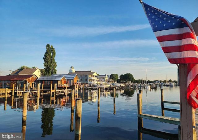 123 COVE POINT RD, Lusby, MD 20657