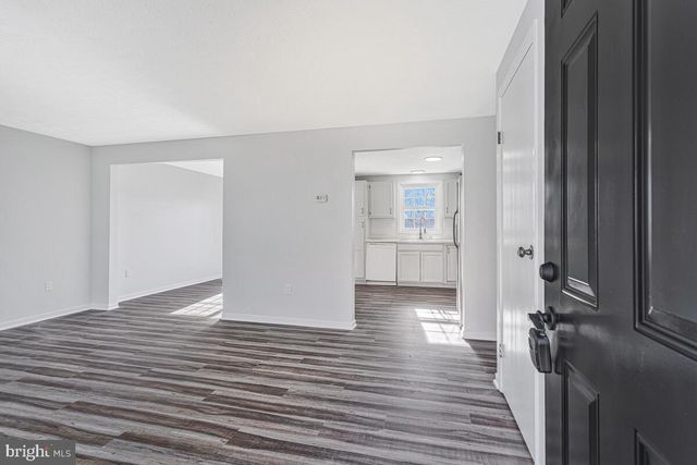 123 COVE POINT RD, Lusby, MD 20657