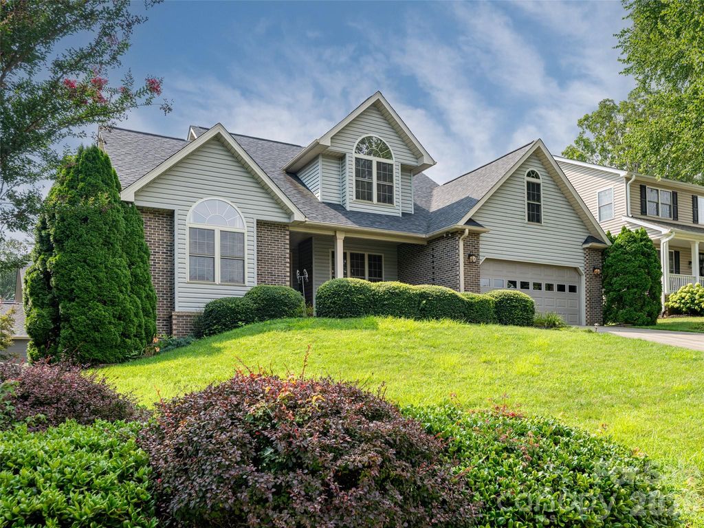 80 Driftstone Circle, Arden, NC 28704