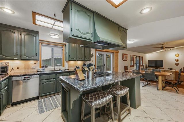 14752 Little Greenhorn Rd, Grass Valley, CA 95945