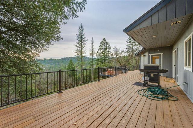 14752 Little Greenhorn Rd, Grass Valley, CA 95945